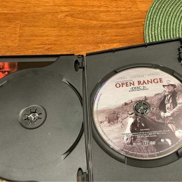 Touchstone 2-Disc Collector’s Edition, Open Range - Picture 4 of 4